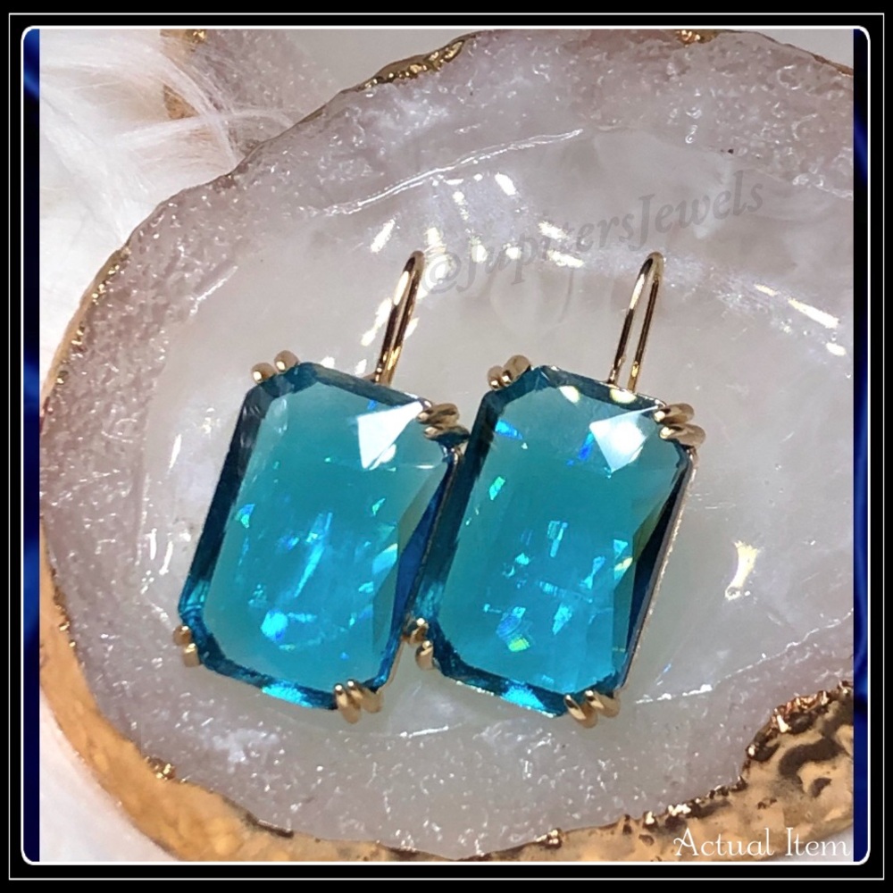 NEW GOLD MEGA EMERALD CUT SIMULATED BLUE TOPAZ CUSHION EARRINGS - Picture 6 of 6